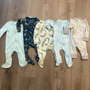5 pair of pjs 3-9m